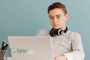 Hearing Test Online: Helpful First Step or Risky Shortcut?